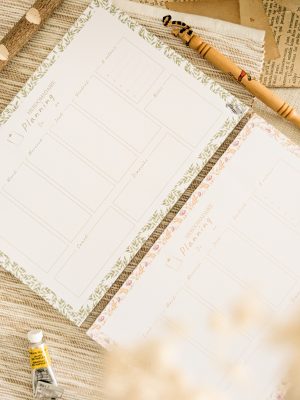 Photos montrant les deux blocs plannings hebdomadaires de la collection "Au détour d'une saison".